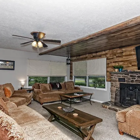 Camelback Rd Rancher- On One Acre & Near Attractions Tannersville Exterior photo